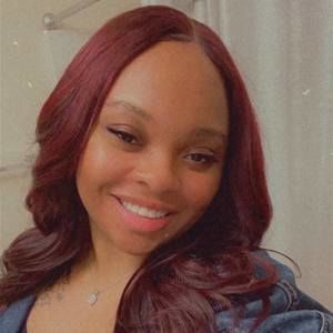 Meet your Posher, Alesha